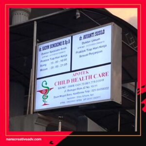 Pasien Gak Akan Nyasar Lagi! Rahasia Neon Box Praktek Dokter Umum Agar Terlihat Profesional